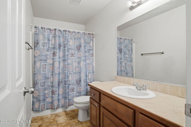 8220 N Salmonberry LOOP, Hayden, ID 83835
