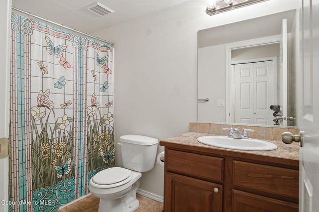 8220 N Salmonberry LOOP, Hayden, ID 83835