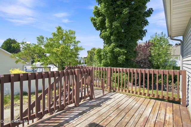 8220 N Salmonberry LOOP, Hayden, ID 83835