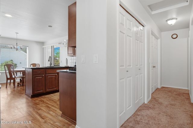 8220 N Salmonberry LOOP, Hayden, ID 83835