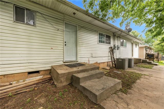 512-514 Maier Drive, Belton, MO 64012