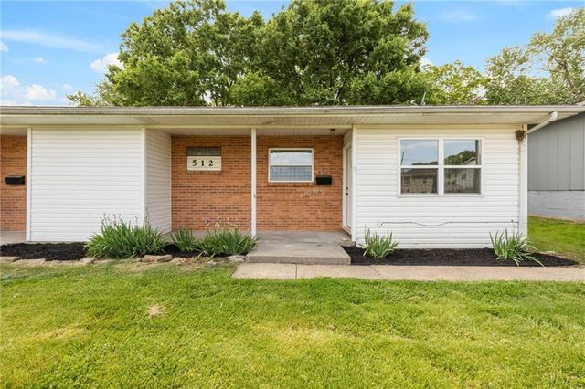 512-514 Maier Drive, Belton, MO 64012
