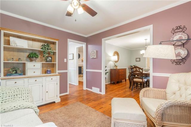 4921 Gladwyn Drive, Winston-salem, NC 27104