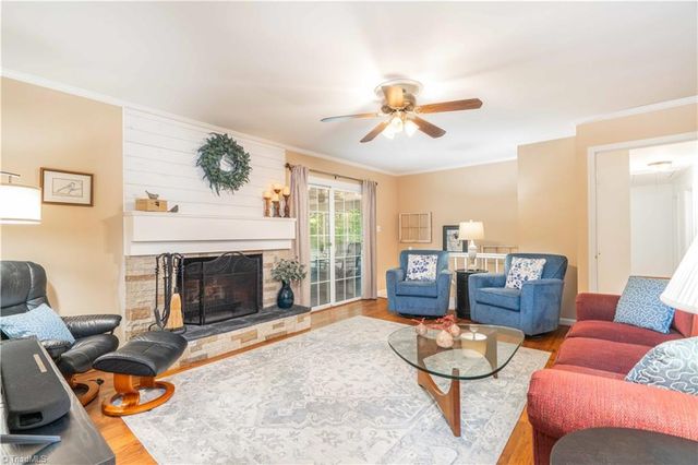 4921 Gladwyn Drive, Winston-salem, NC 27104