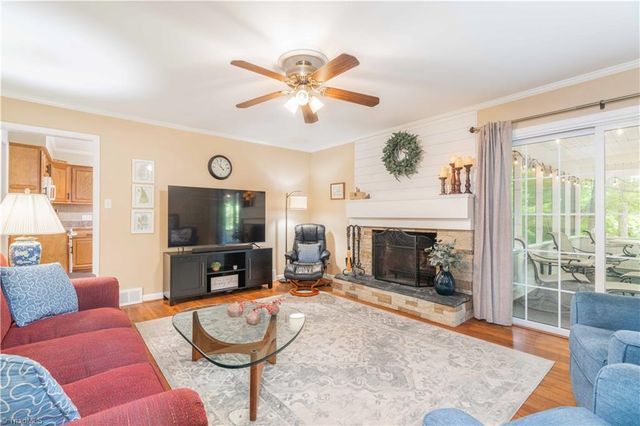 4921 Gladwyn Drive, Winston-salem, NC 27104