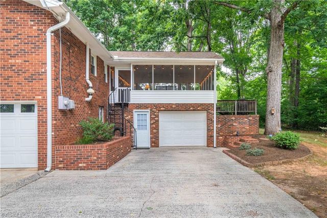 4921 Gladwyn Drive, Winston-salem, NC 27104