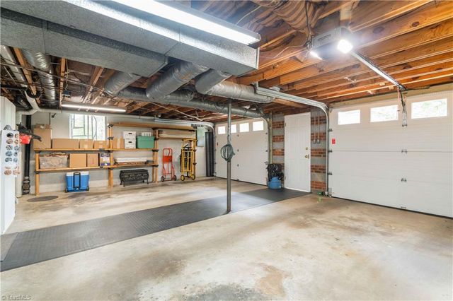 4921 Gladwyn Drive, Winston-salem, NC 27104