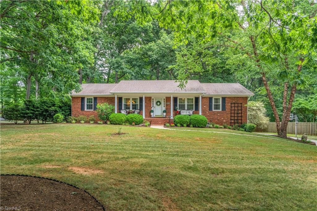 4921 Gladwyn Drive, Winston-salem, NC 27104