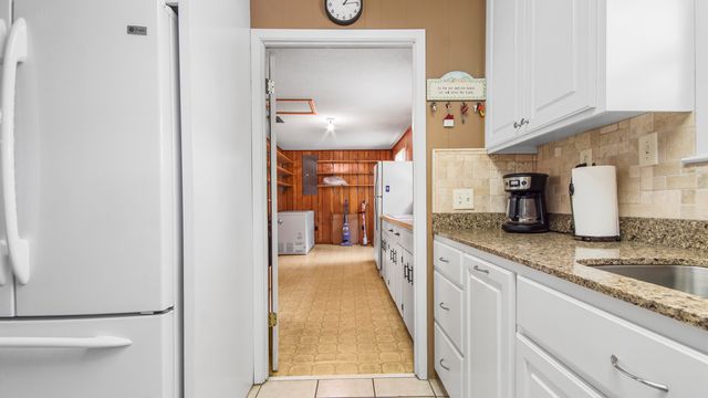 101 Malloy Lane, Defuniak Springs, FL 32433