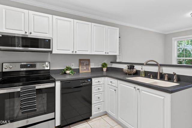 108 Grande Meadow Way, Cary, NC 27513