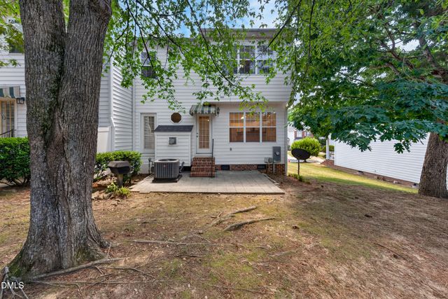 108 Grande Meadow Way, Cary, NC 27513