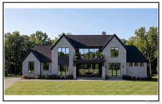 6121 Golfview Drive, Bloomfield Hills, MI 48301