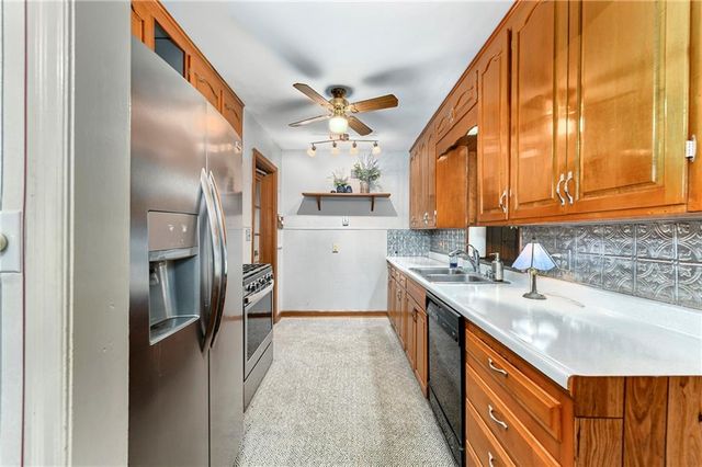 5327 Outlook Street, Mission, KS 66202