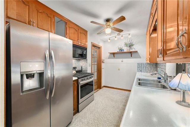 5327 Outlook Street, Mission, KS 66202