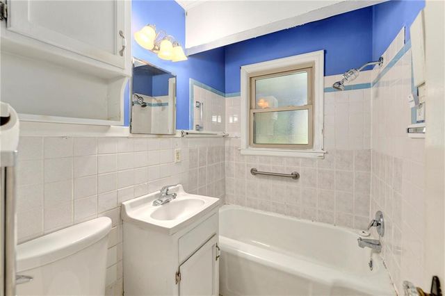 5327 Outlook Street, Mission, KS 66202