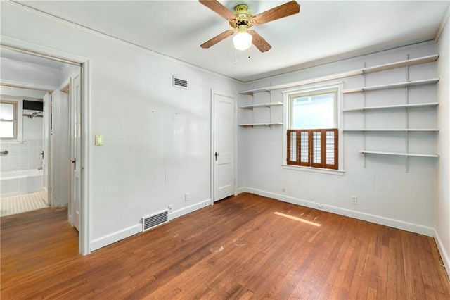 5327 Outlook Street, Mission, KS 66202