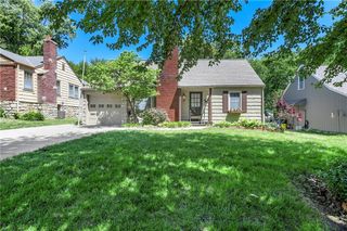 5327 Outlook Street, Mission, KS 66202