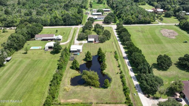 302 Superior Road, Church Point, LA 70525