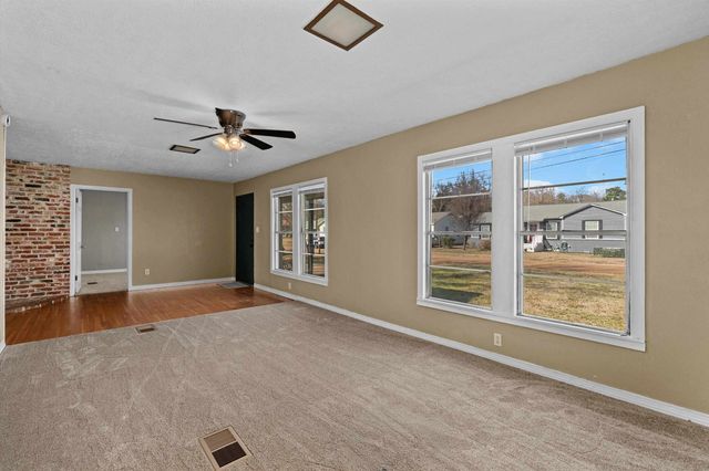 711 Bluebonnet, Hughes Springs, TX 75656