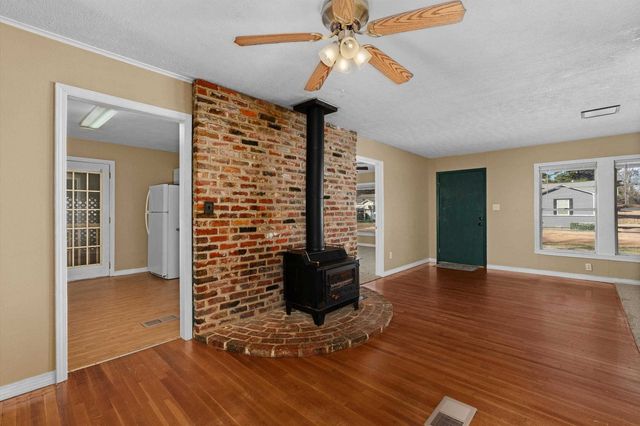 711 Bluebonnet, Hughes Springs, TX 75656