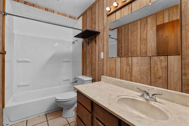 711 Bluebonnet, Hughes Springs, TX 75656