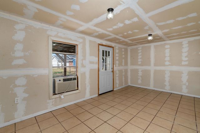 711 Bluebonnet, Hughes Springs, TX 75656