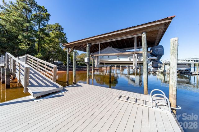 17005 Belle Isle Drive, Cornelius, NC 28031