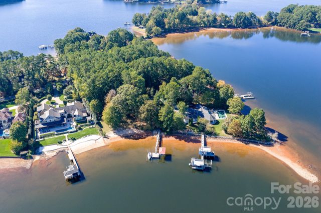 17005 Belle Isle Drive, Cornelius, NC 28031