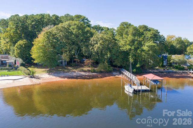 17005 Belle Isle Drive, Cornelius, NC 28031