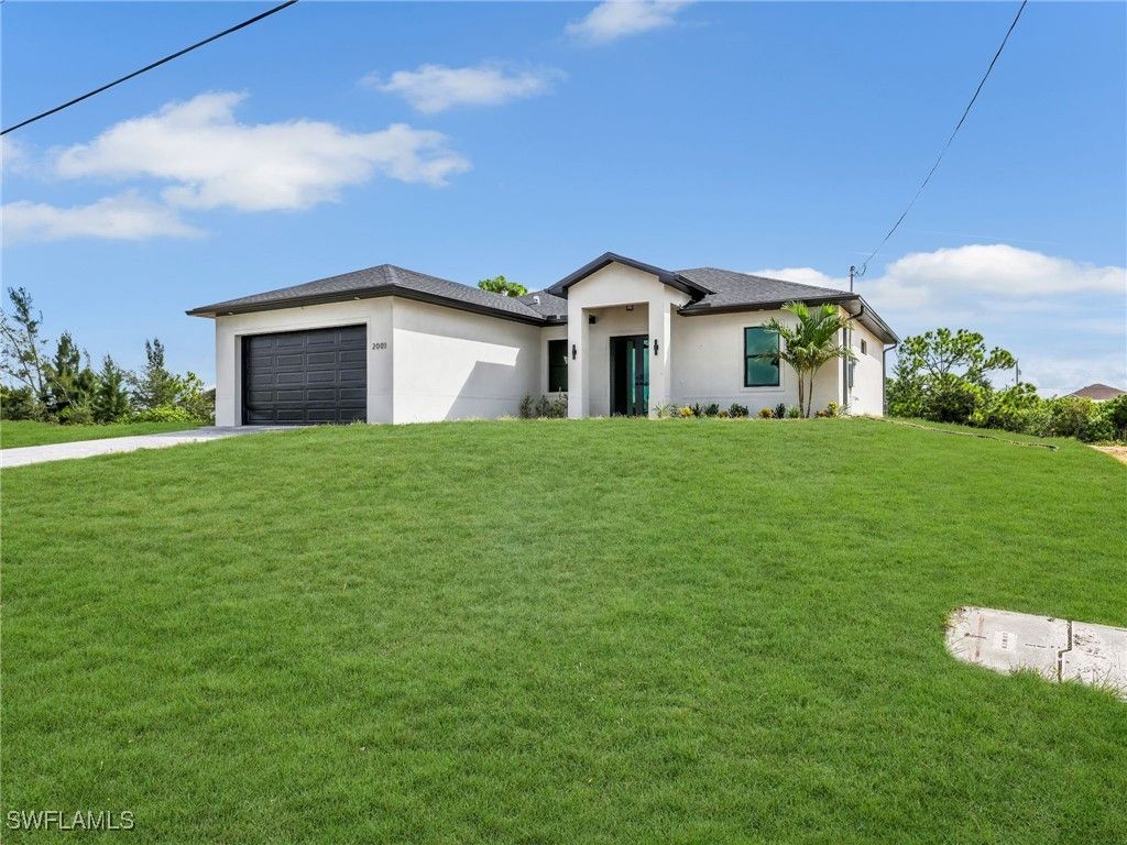 2001 NW 17th PL, Cape Coral, FL 33993