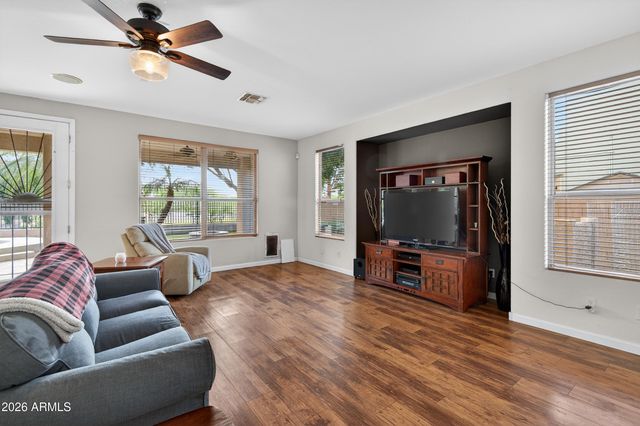 9719 E NAVARRO Avenue, Mesa, AZ 85209