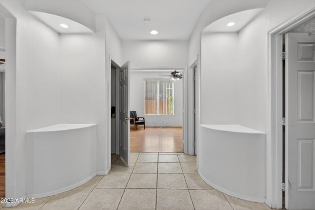 9719 E NAVARRO Avenue, Mesa, AZ 85209