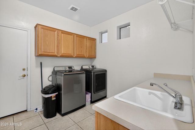 9719 E NAVARRO Avenue, Mesa, AZ 85209