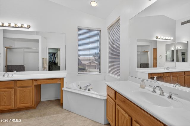 9719 E NAVARRO Avenue, Mesa, AZ 85209