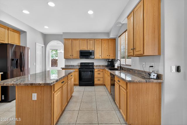 9719 E NAVARRO Avenue, Mesa, AZ 85209