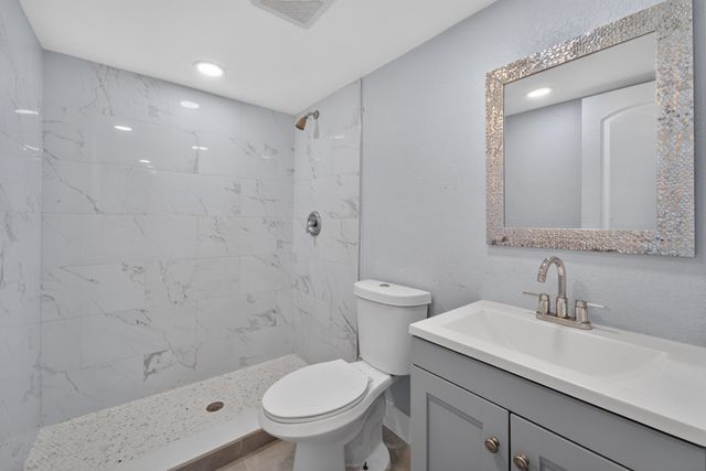 946 Mcintosh Street, West Palm Beach, FL 33405