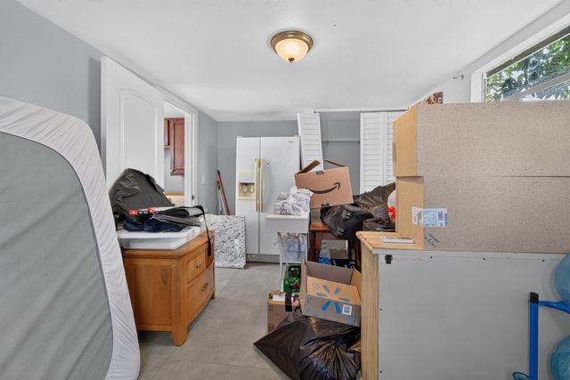 946 Mcintosh Street, West Palm Beach, FL 33405