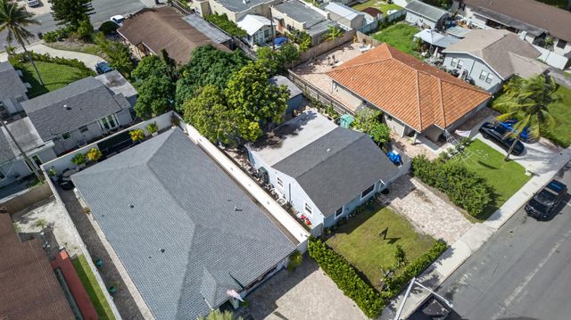 946 Mcintosh Street, West Palm Beach, FL 33405