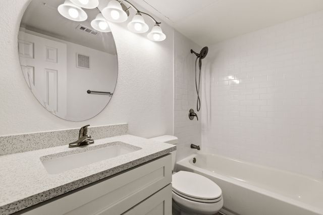 8510 Park Lane 203, Dallas, TX 75231