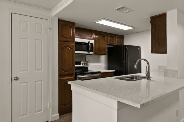 8510 Park Lane 203, Dallas, TX 75231