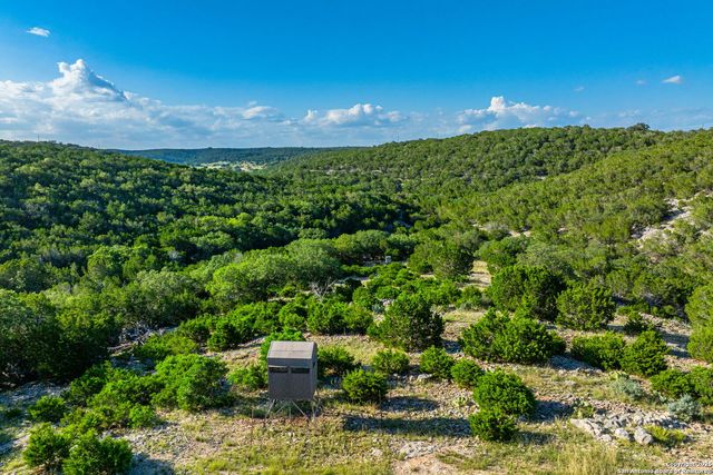 0 Fair Ranch Rd, Leakey, TX 78873