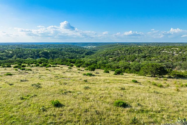 0 Fair Ranch Rd, Leakey, TX 78873