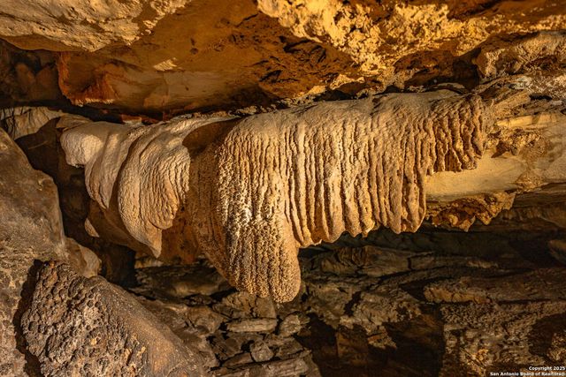 0 Fair Ranch Rd, Leakey, TX 78873