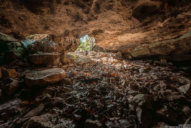 0 Fair Ranch Rd, Leakey, TX 78873