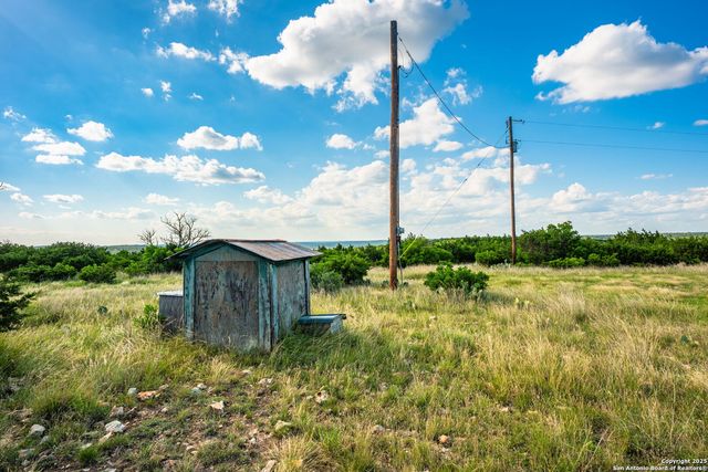 0 Fair Ranch Rd, Leakey, TX 78873