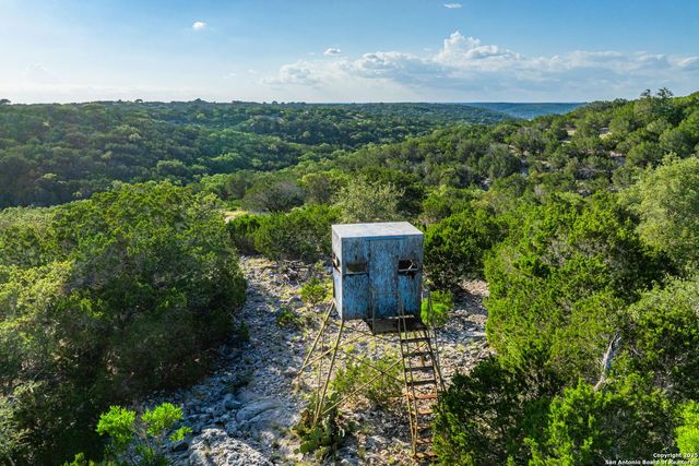 0 Fair Ranch Rd, Leakey, TX 78873
