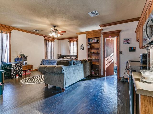 3824 NW 32nd Street, Newcastle, OK 73065