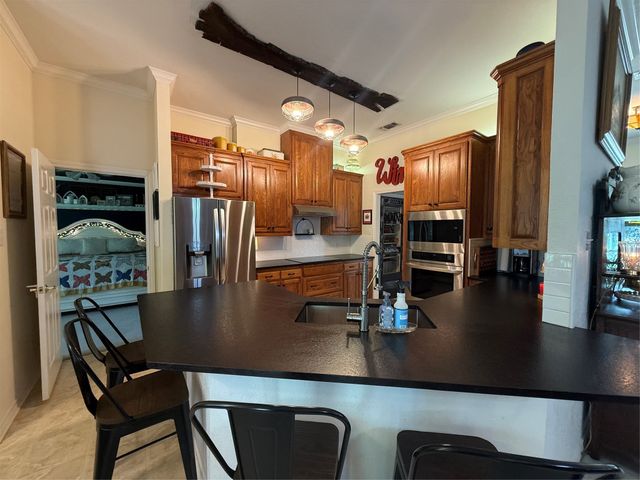 9715 Ravenswood Road, Granbury, TX 76049