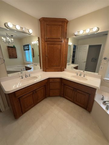 9715 Ravenswood Road, Granbury, TX 76049