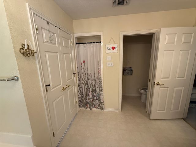 9715 Ravenswood Road, Granbury, TX 76049